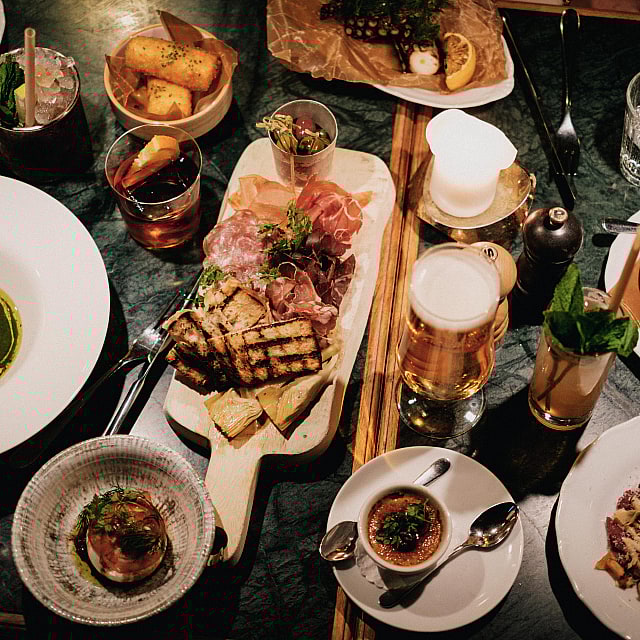 Paraden Kvarterskrog & Barservering